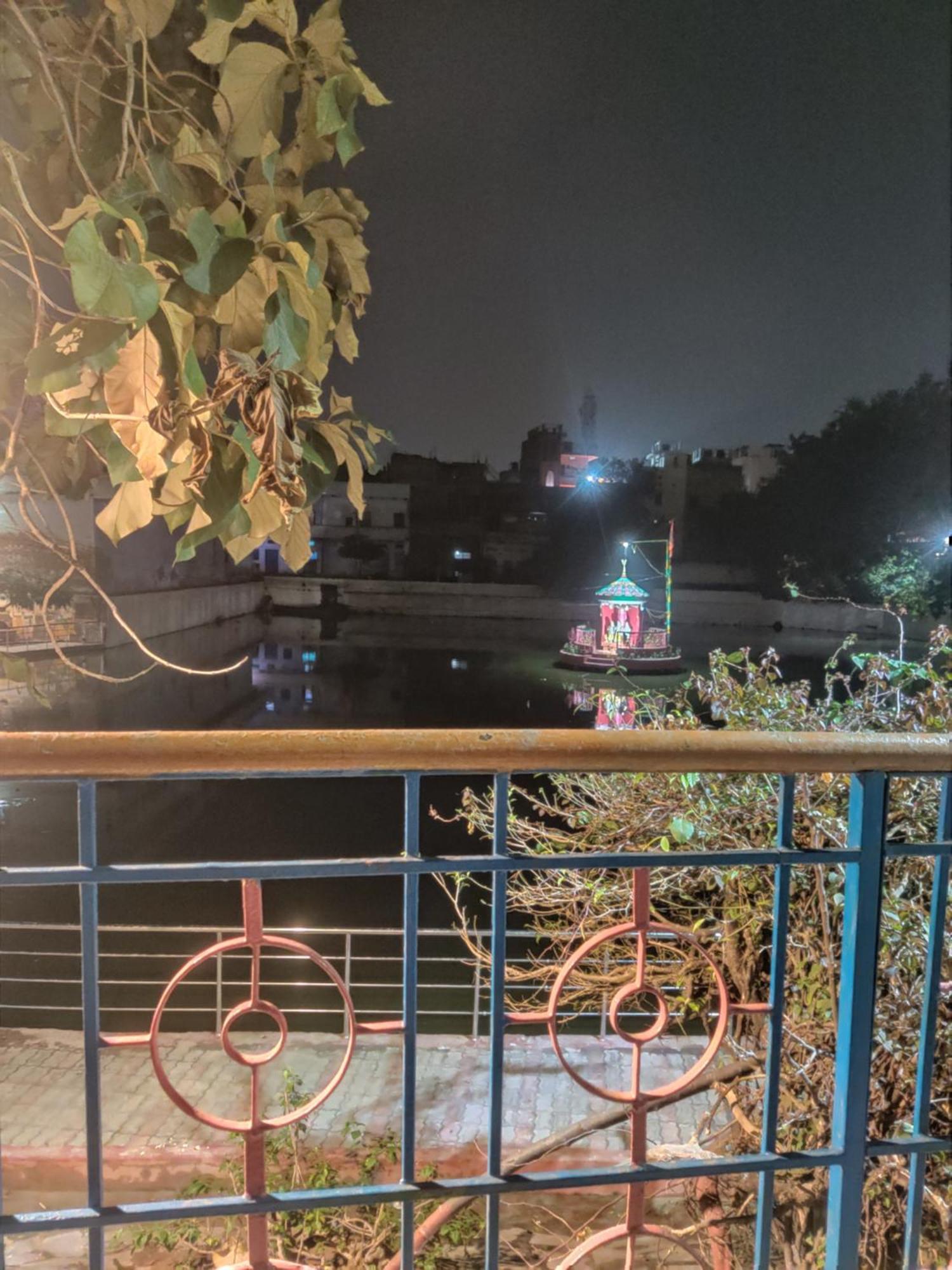 Madhuri Guest House Benares Buitenkant foto